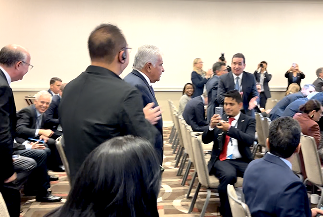 APECǰίϯӦϯԲ̳ ޻ͨ